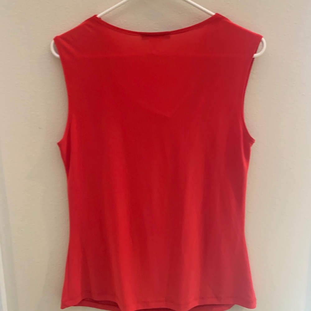 Red Top - Picture 2 of 4